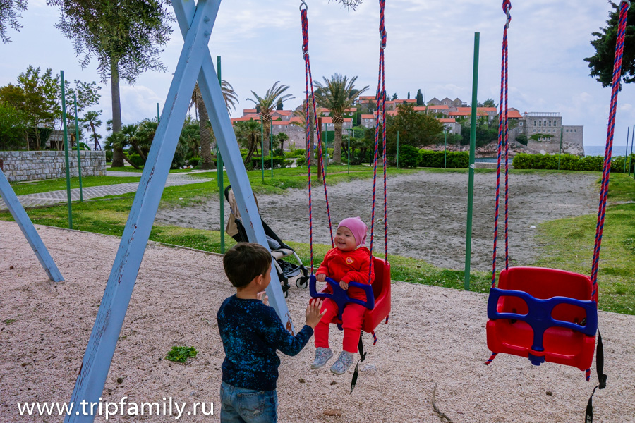 детская площадка в Черногории