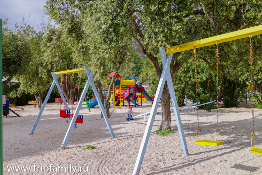 детская площадка в Черногории